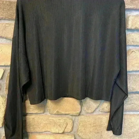 Lanston Women's Long sleeve crop black versatile New Cozy top size M - Picture 10 of 10
